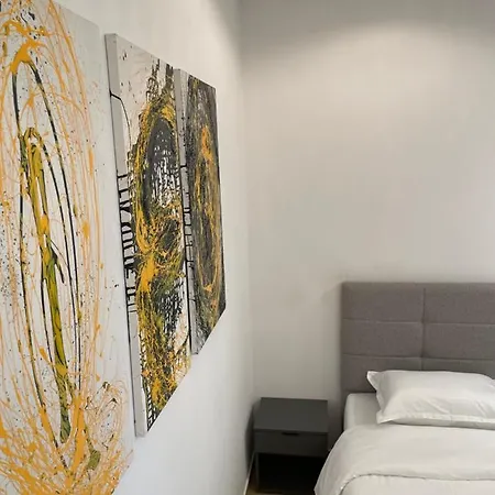 Apartment Proper 2 Tirana