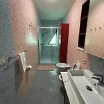Proper 2 Apartman *